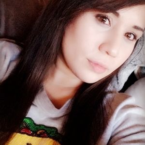 Meet your Posher, Elisa